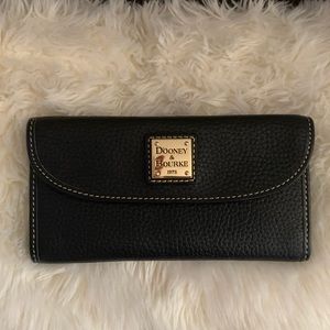 New! Dooney & Bourke Leather Wallet